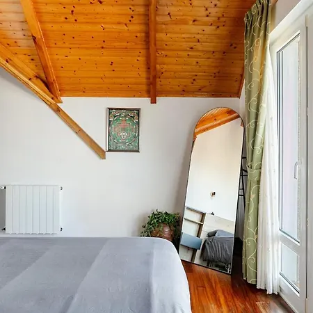 Casa Familiar Tranquila Con Jardin Frente Al Mar *